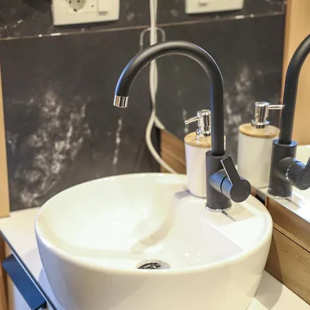 Visit Point Apartment