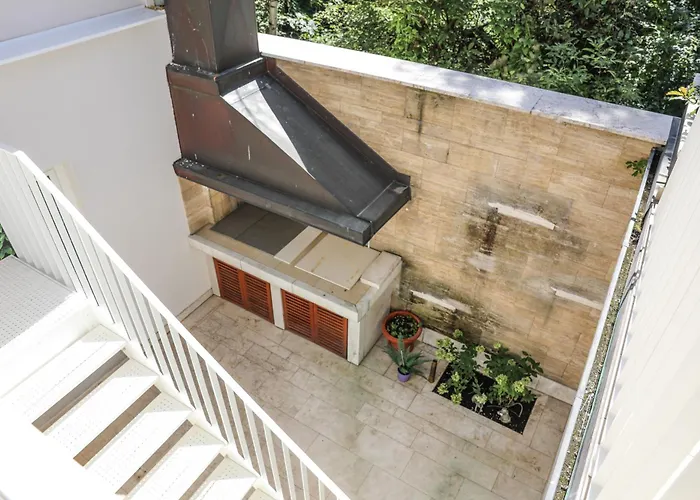 Visit Point- Old Town